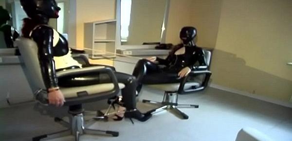  Mistress and slave in latex go to the hairdresser